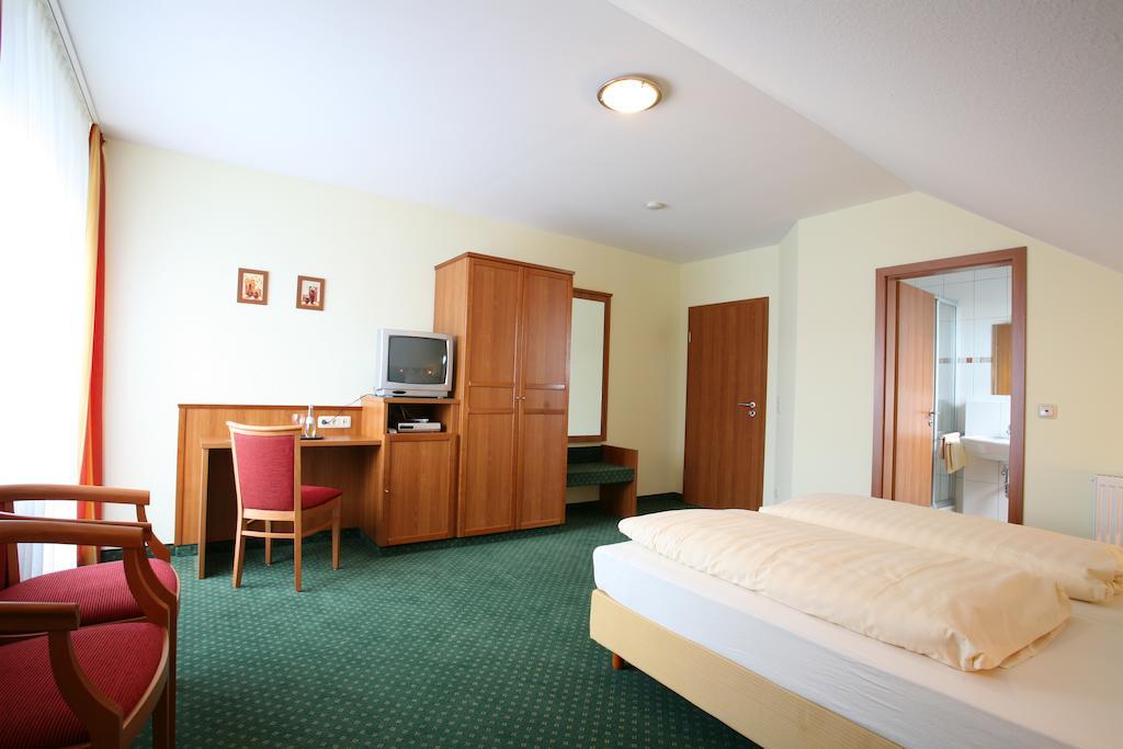Hotel Hasselberger Hof Hasselberg  Zimmer foto